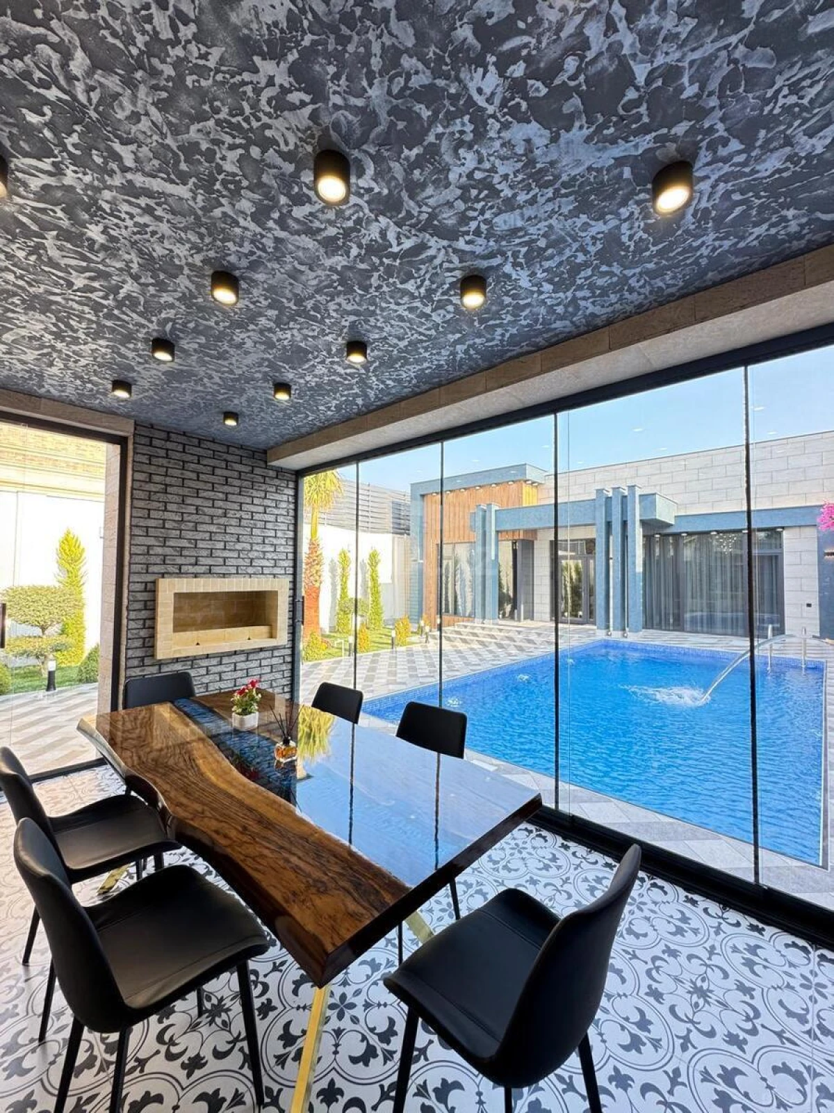 Satılır 5 otaqlı həyət evi 190 m²