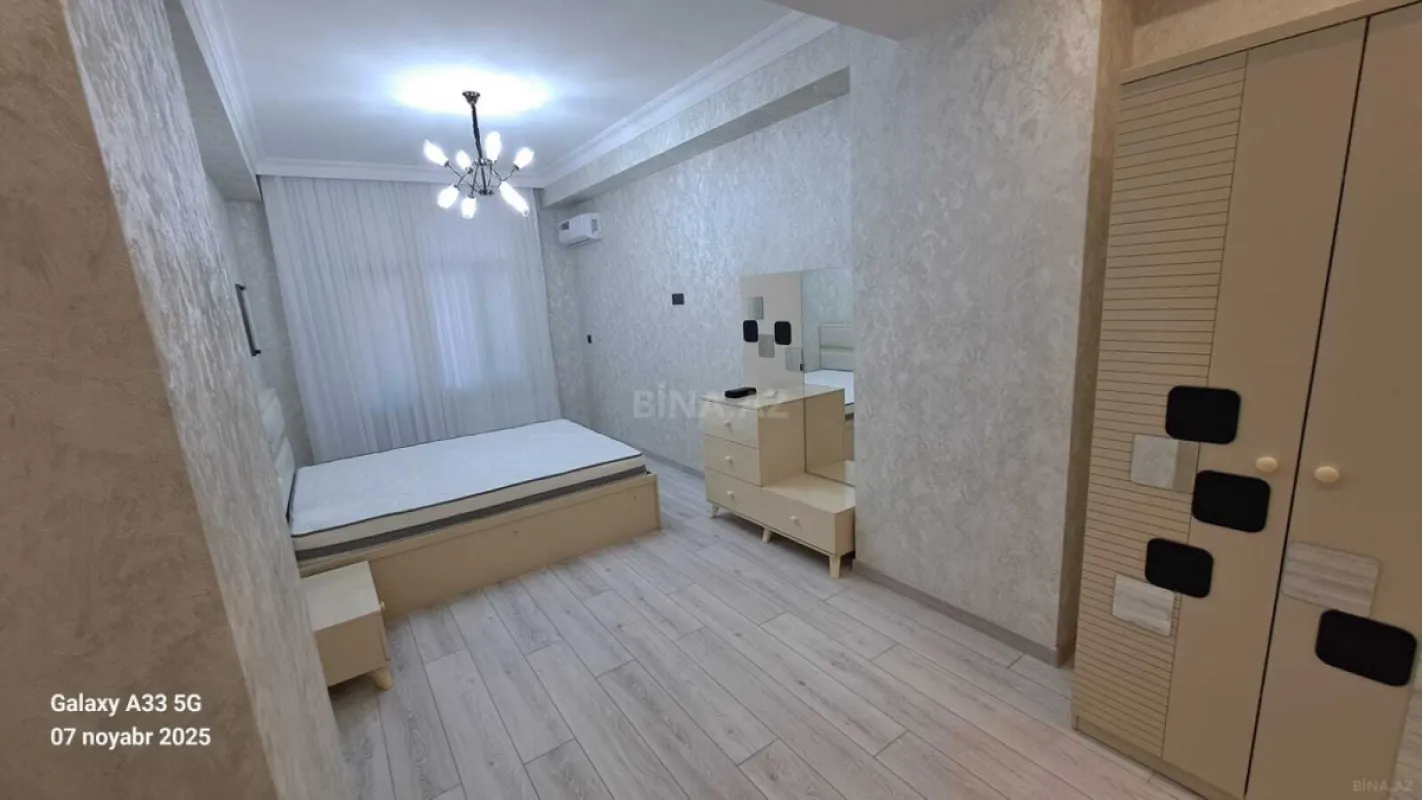 Kirayə verilir 2 otaqlı mənzil 110 m²