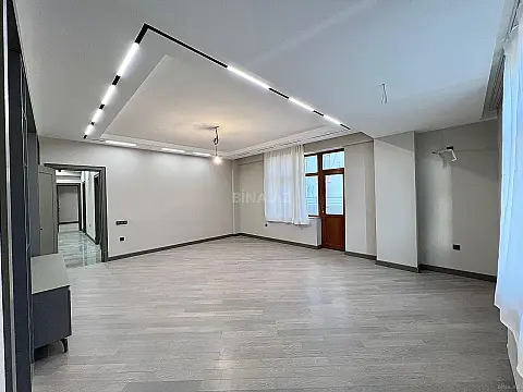 Satılır 4 otaqlı mənzil 165 m²