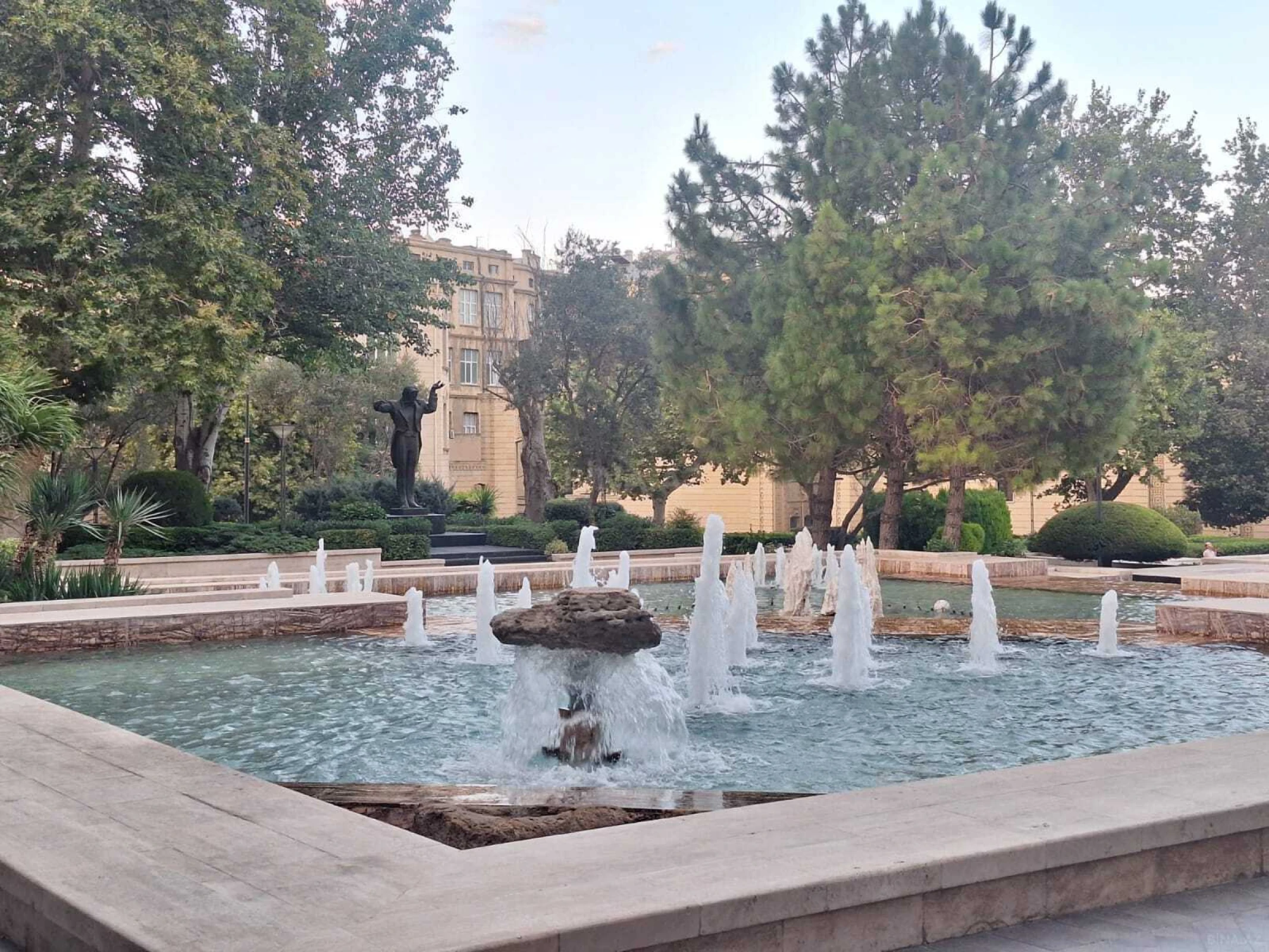 Kirayə verilir 1 otaqlı mənzil 45 m²