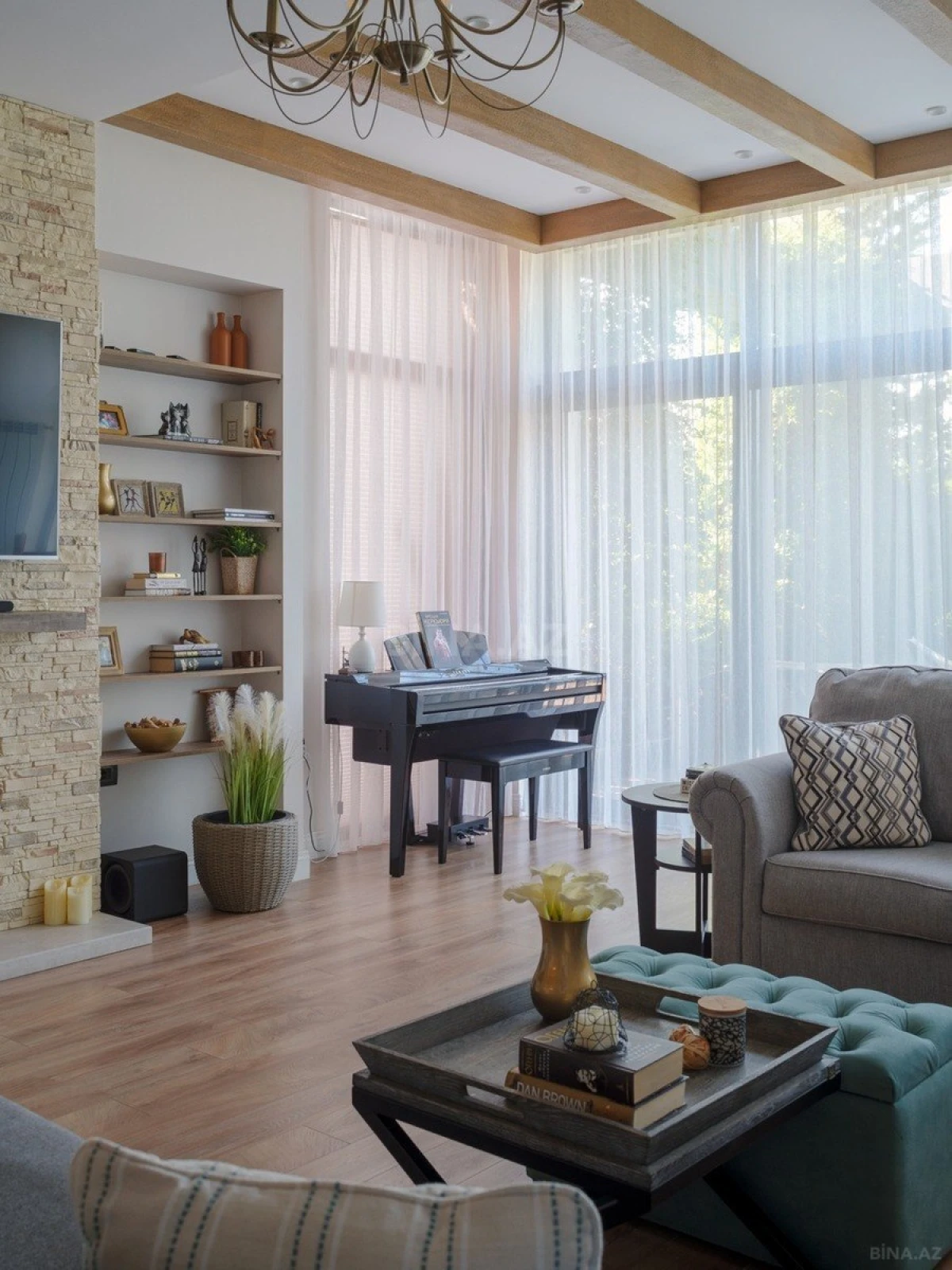 Satılır 6 otaqlı həyət evi 250 m²