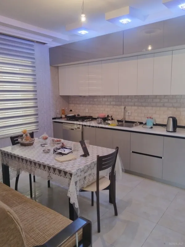 Satılır 4 otaqlı həyət evi 170 m²