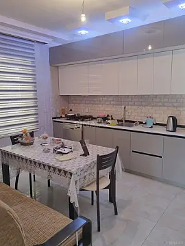 Satılır 4 otaqlı həyət evi 170 m²