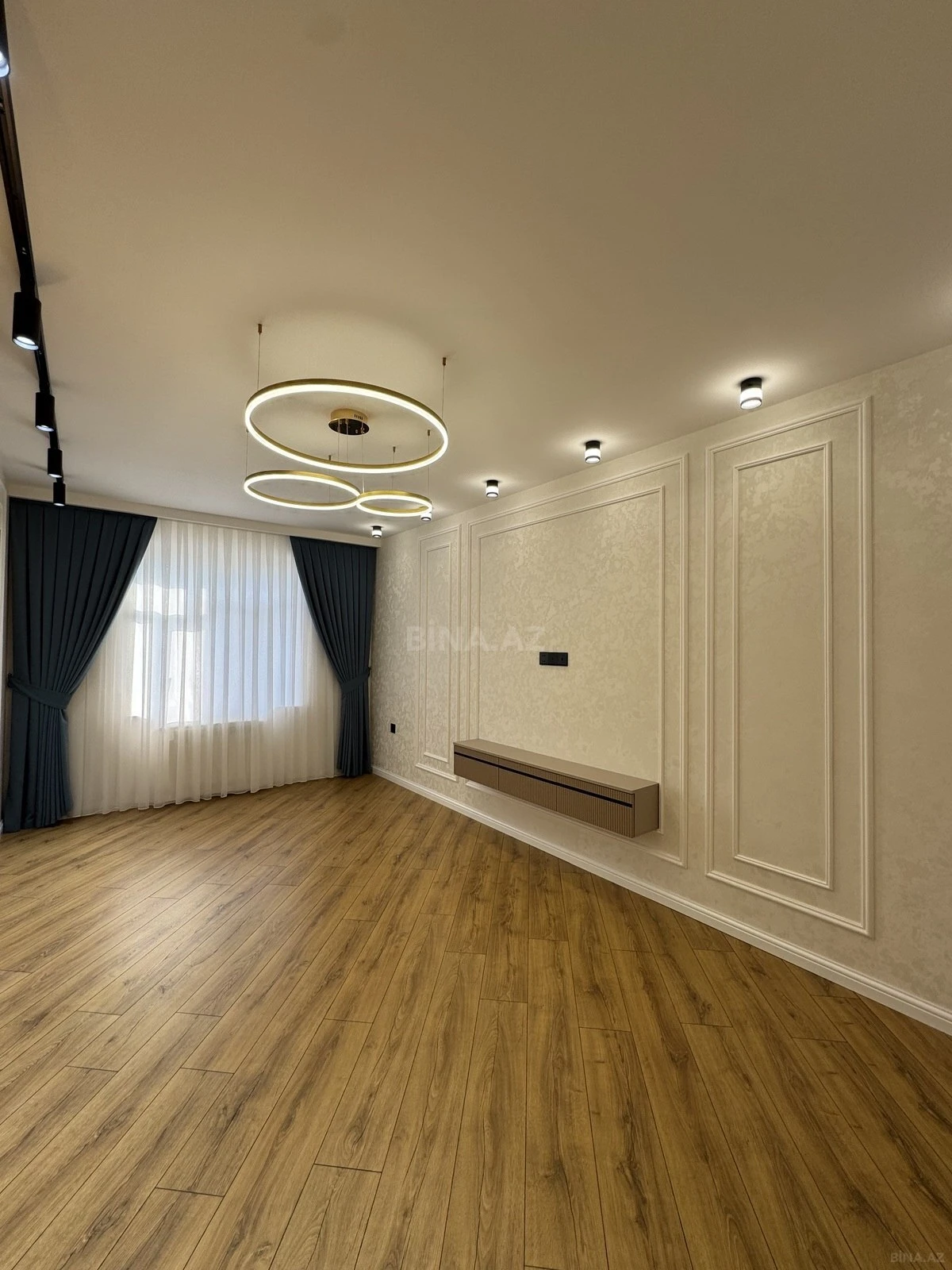 Satılır 3 otaqlı mənzil 70 m²