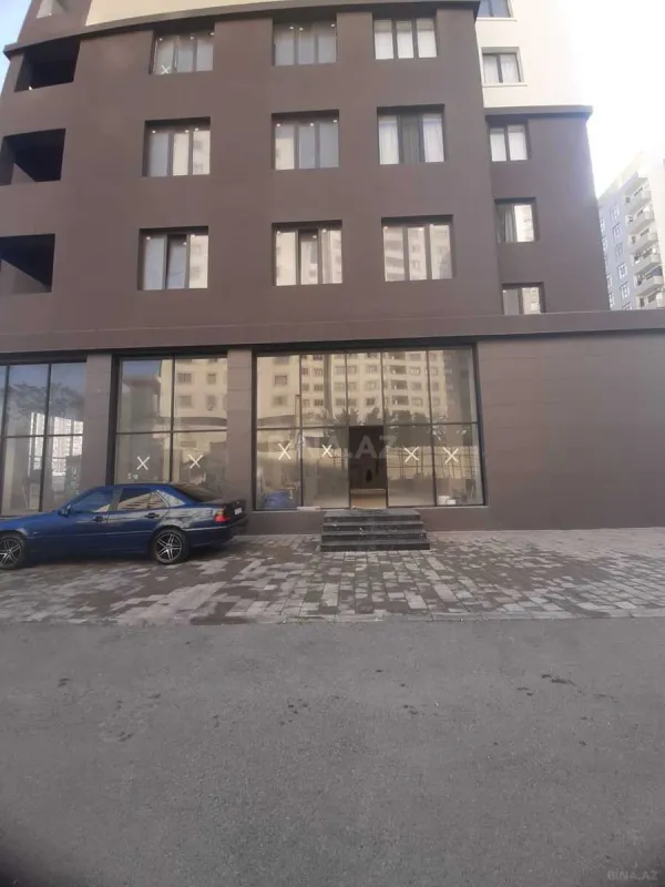 Satılır obyekt 183 m²