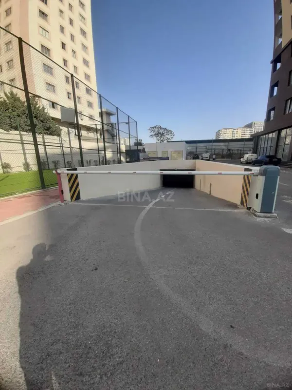 Satılır obyekt 183 m²