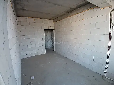 Satılır 2 otaqlı mənzil 92 m²