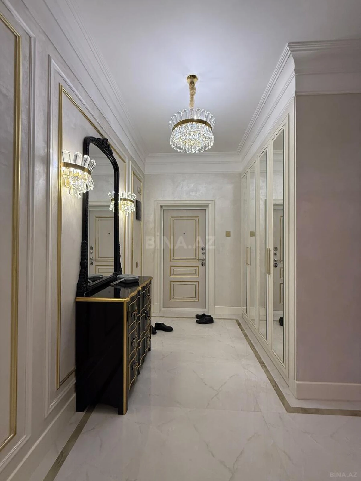 Satılır 3 otaqlı mənzil 120 m²