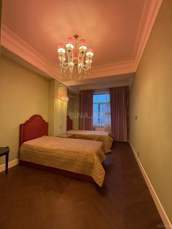 Satılır 3 otaqlı mənzil 120 m²