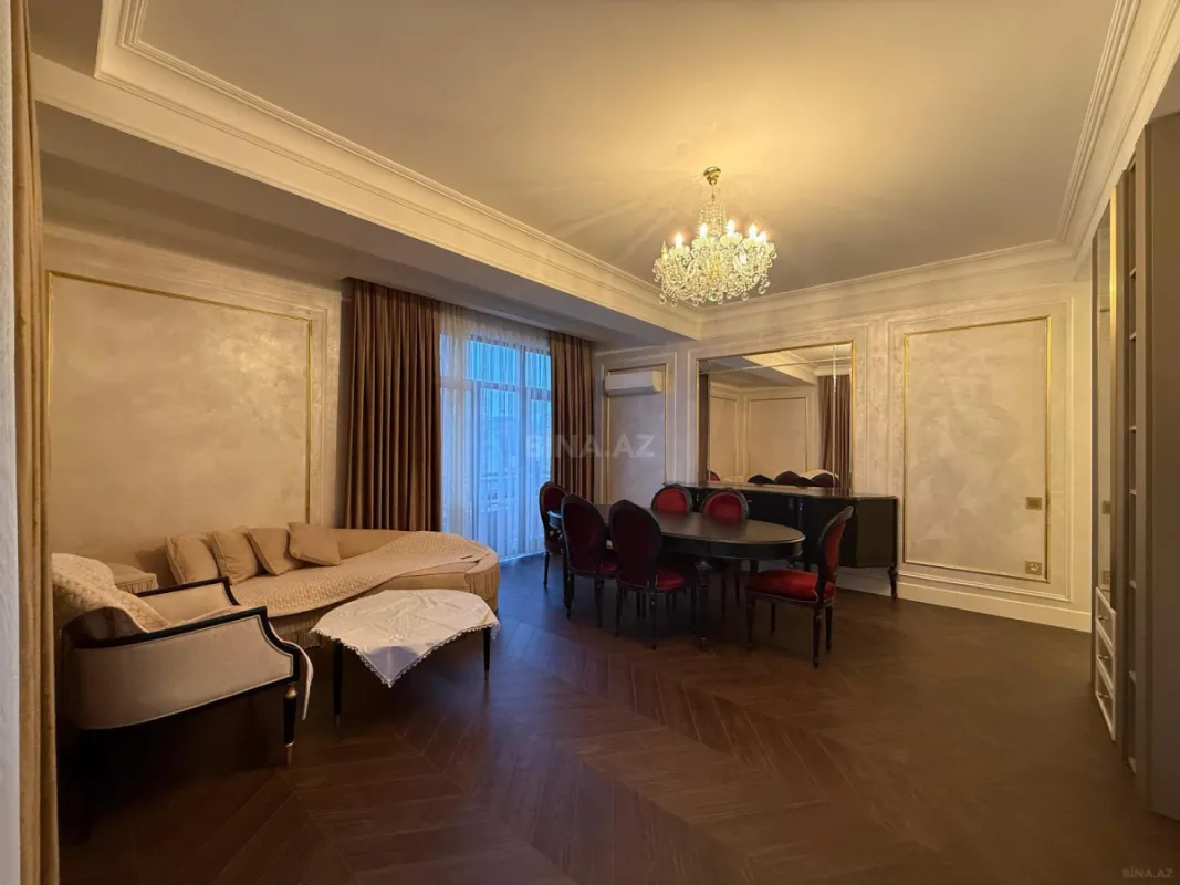 Satılır 3 otaqlı mənzil 120 m²