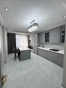 Satılır 3 otaqlı mənzil 138.8 m²
