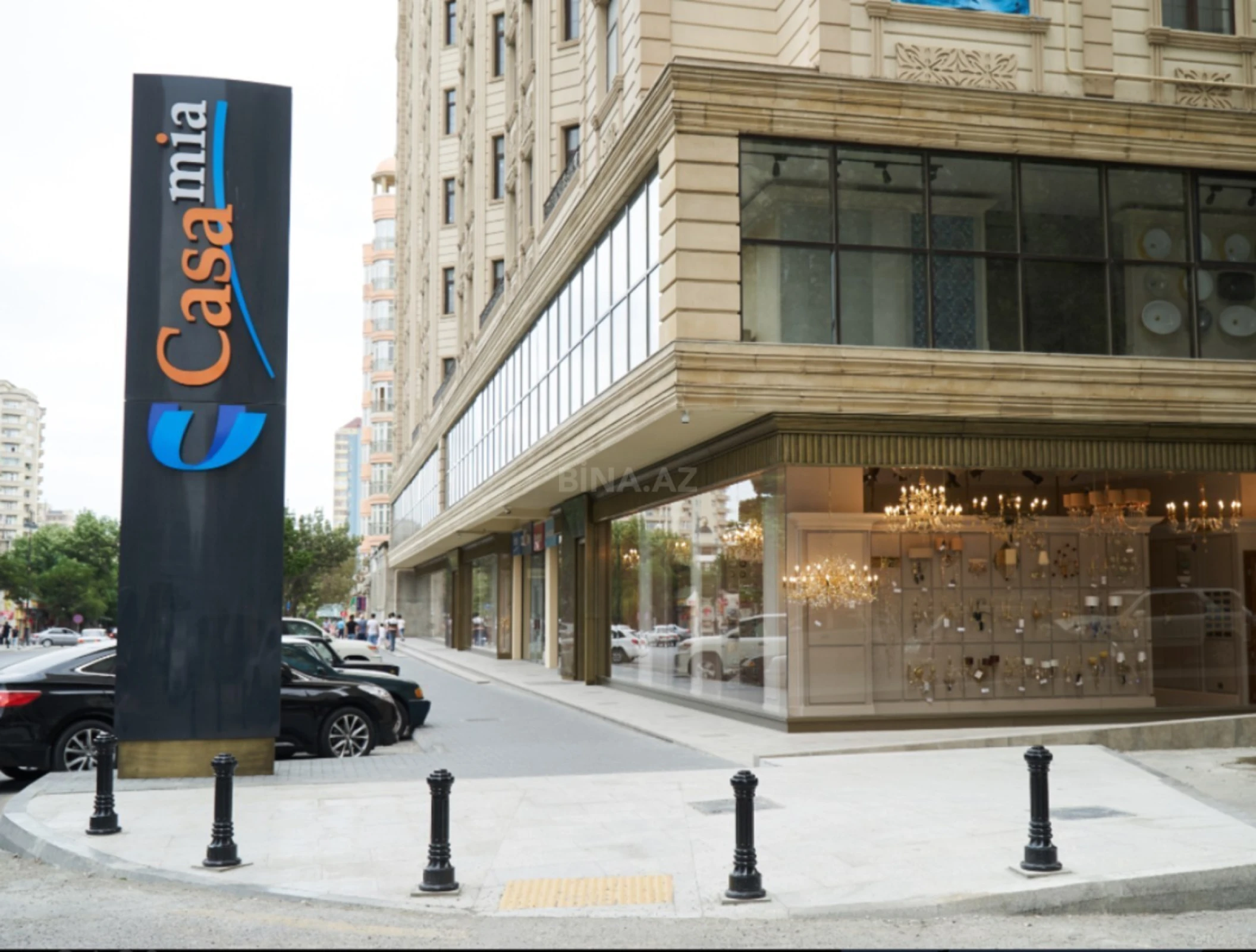 Satılır 3 otaqlı mənzil 138.8 m²