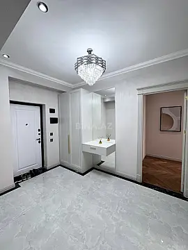 Satılır 3 otaqlı mənzil 138.8 m²