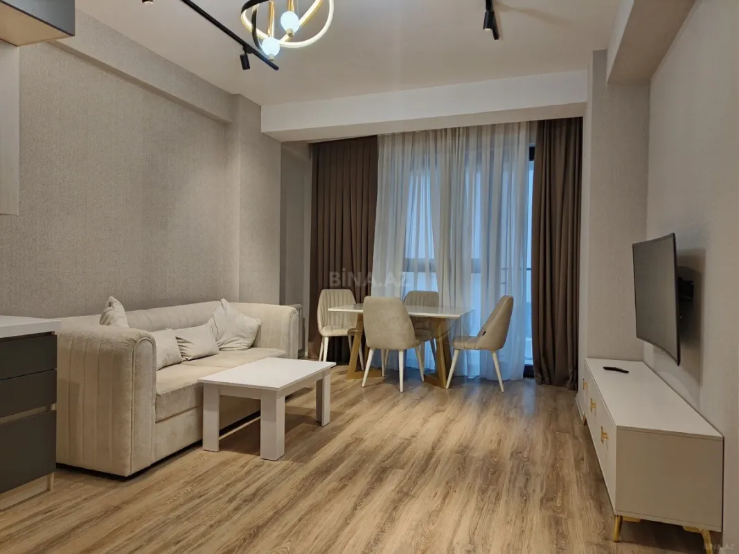 Kirayə verilir 2 otaqlı mənzil 65 m²