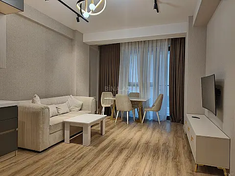Kirayə verilir 2 otaqlı mənzil 65 m²
