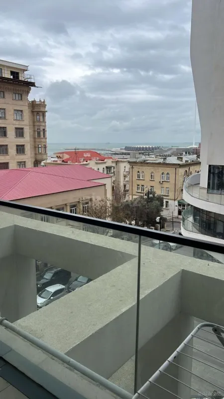 Kirayə verilir 2 otaqlı mənzil 65 m²