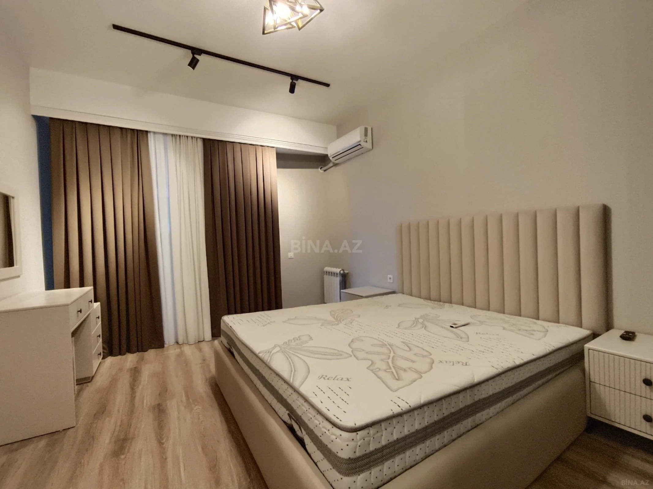 Kirayə verilir 2 otaqlı mənzil 65 m²