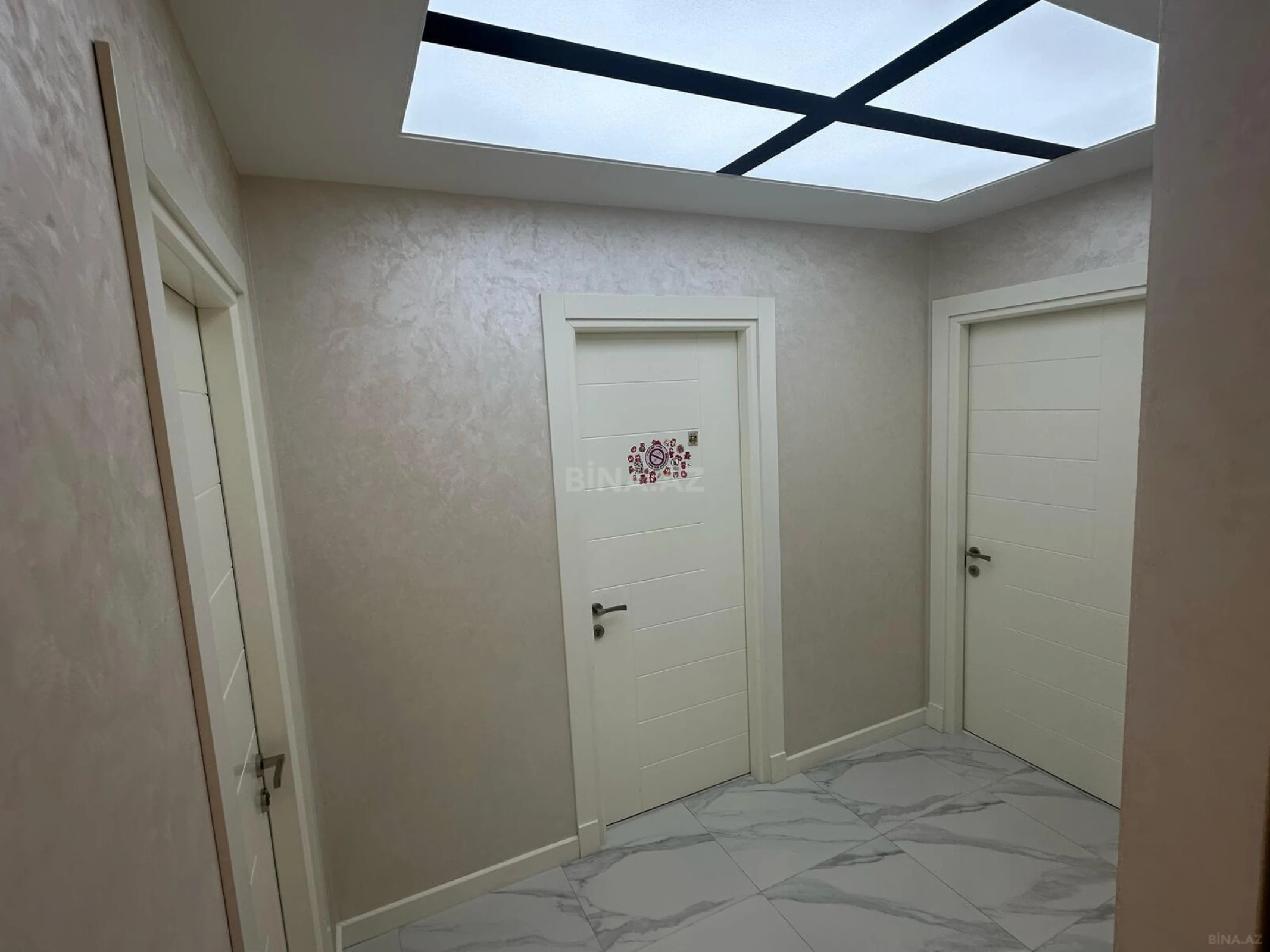 Satılır 3 otaqlı mənzil 90 m²