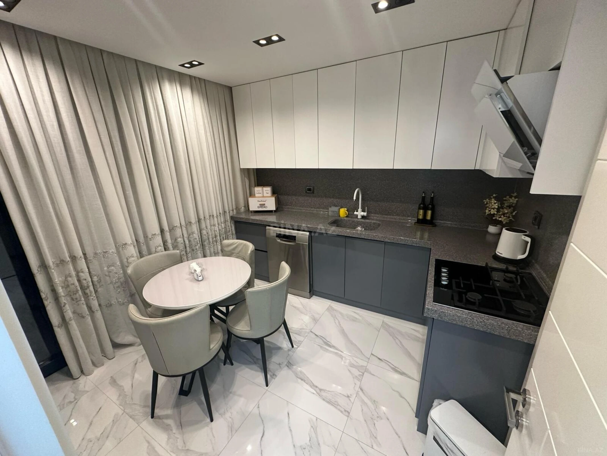 Satılır 3 otaqlı mənzil 90 m²