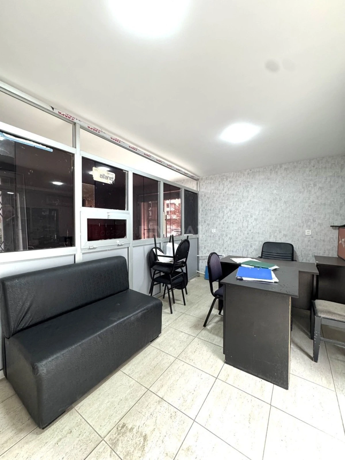 Kirayə verilir 3 otaqlı ofis 80 m²