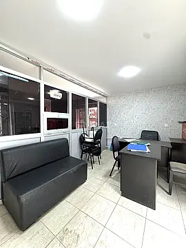 Kirayə verilir 3 otaqlı ofis 80 m²