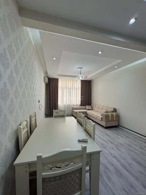Satılır 2 otaqlı mənzil 80 m²
