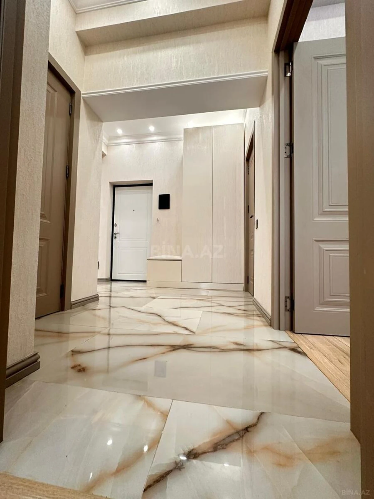 Satılır 3 otaqlı mənzil 80 m²