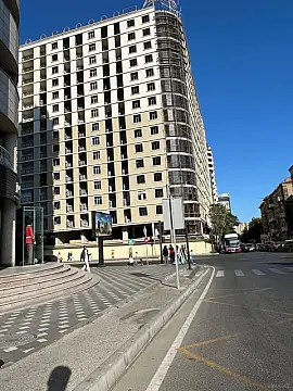 Satılır 2 otaqlı mənzil 113.1 m²
