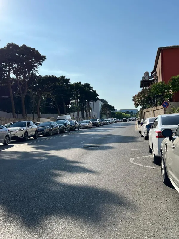 Satılır 2 otaqlı mənzil 113.1 m²