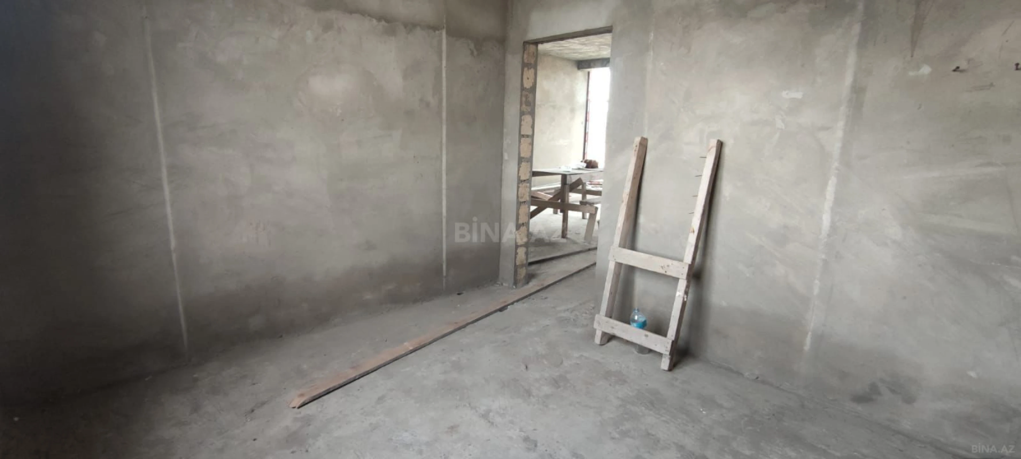 Satılır 6 otaqlı həyət evi 250 m²