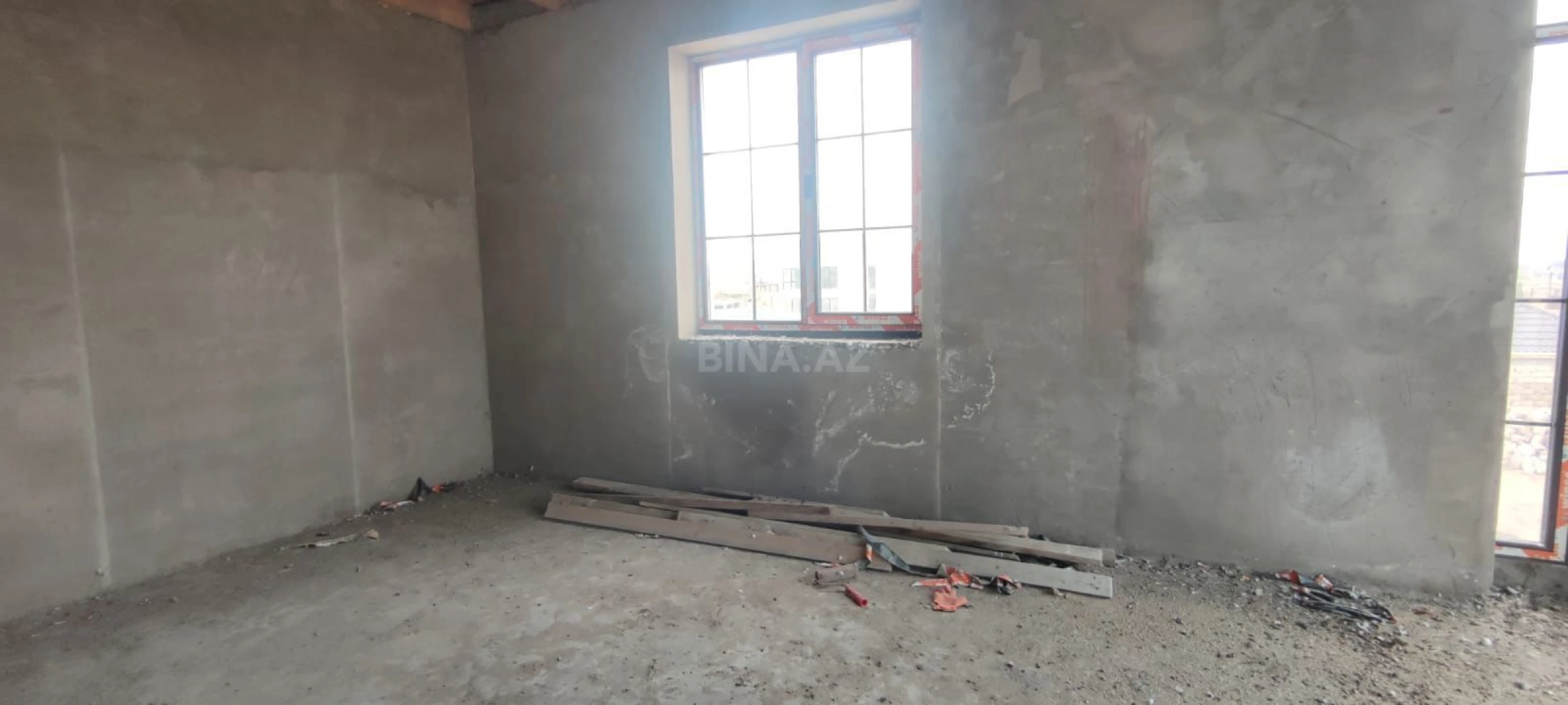 Satılır 6 otaqlı həyət evi 250 m²