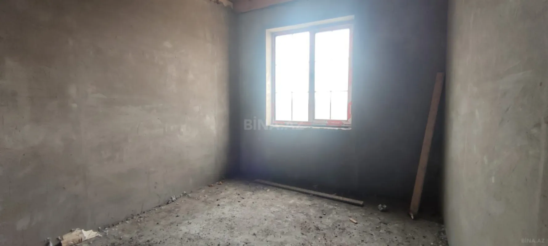 Satılır 6 otaqlı həyət evi 250 m²