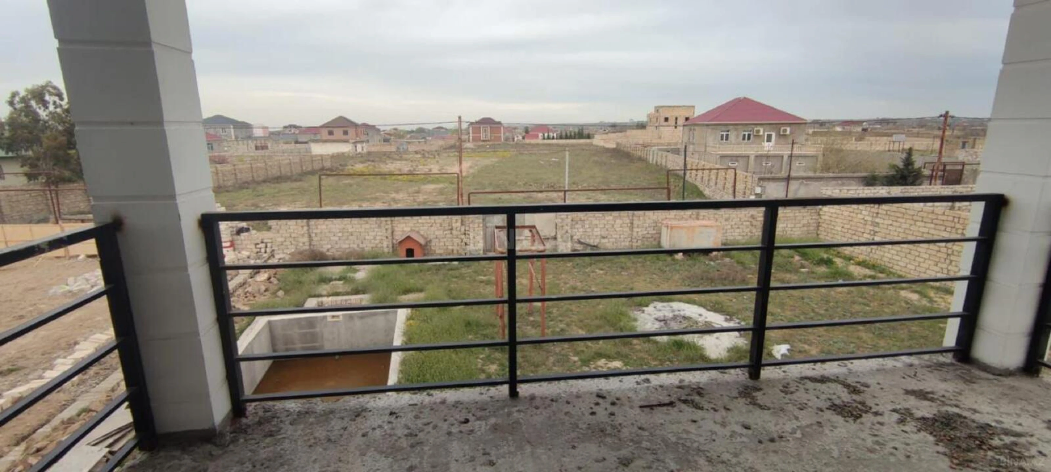 Satılır 6 otaqlı həyət evi 250 m²