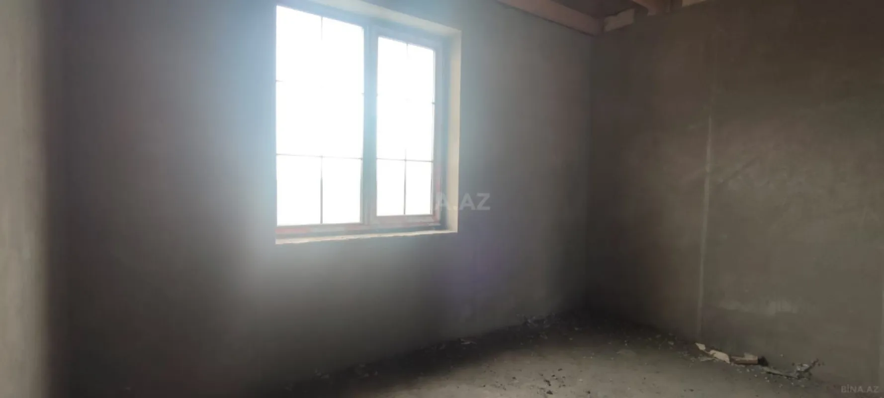 Satılır 6 otaqlı həyət evi 250 m²