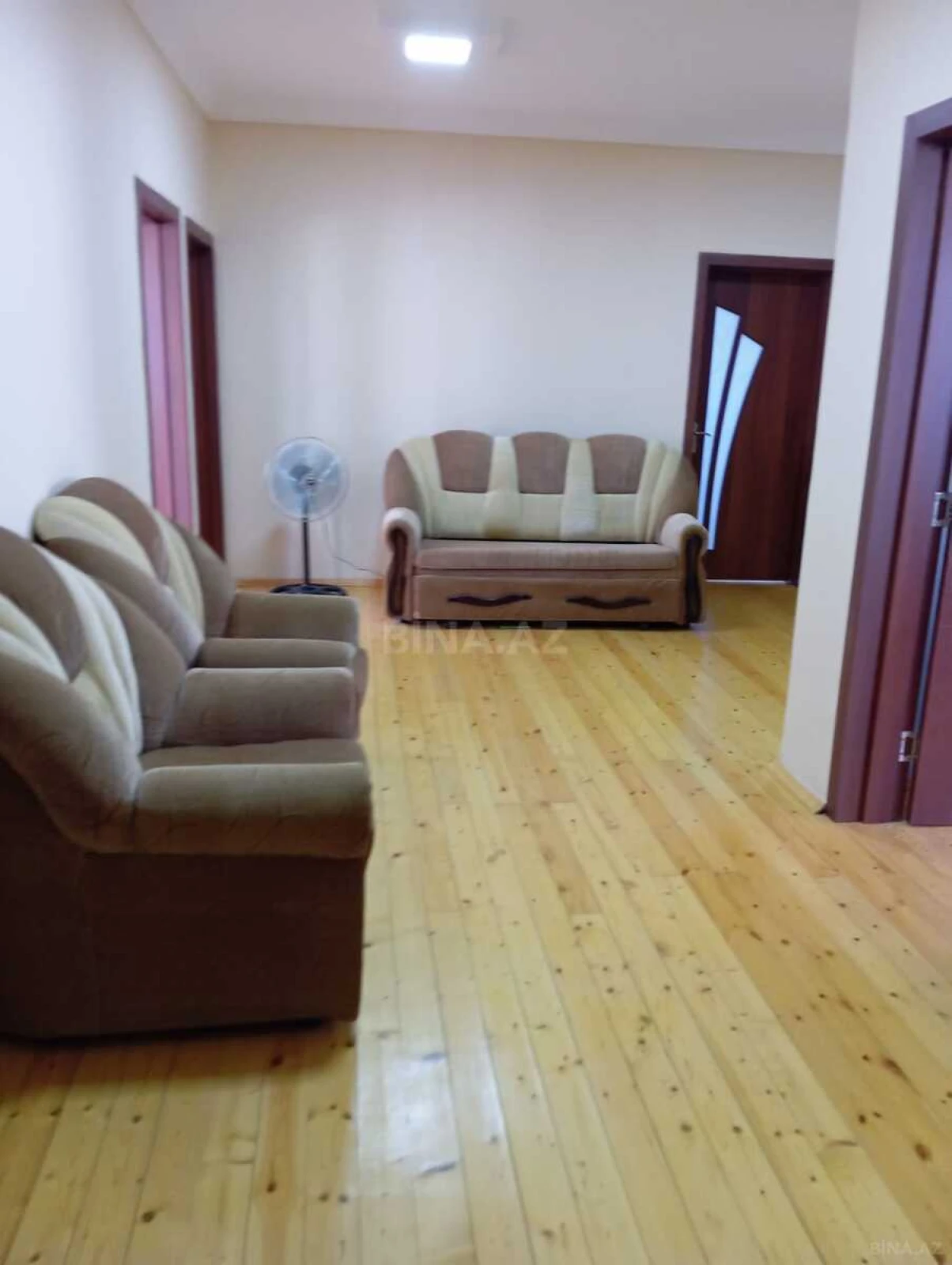 Satılır 4 otaqlı həyət evi 135 m²