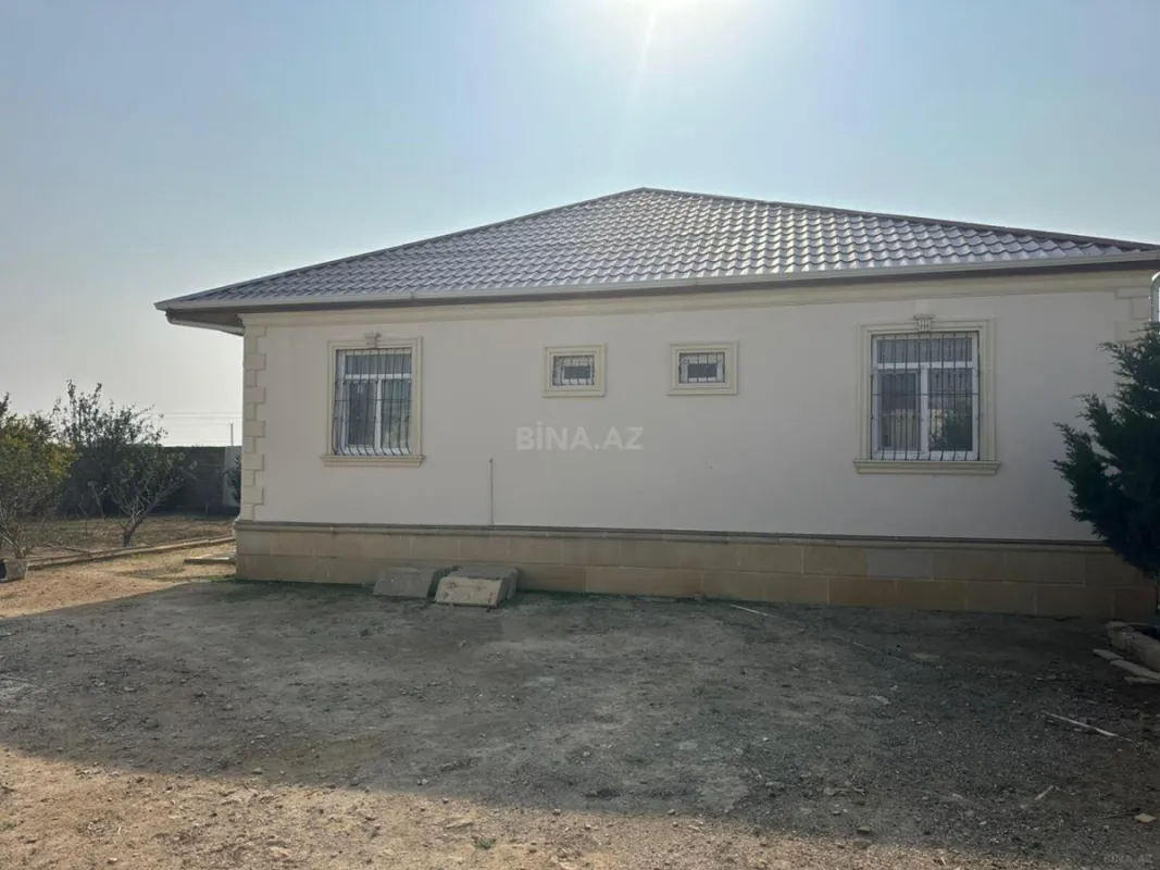 Satılır 4 otaqlı həyət evi 135 m²