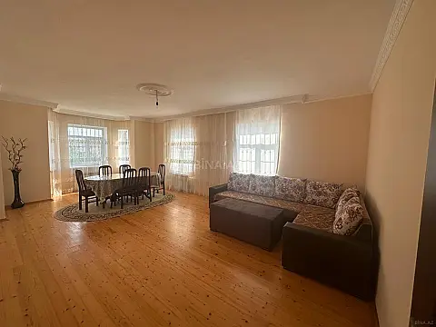 Satılır 4 otaqlı həyət evi 135 m²