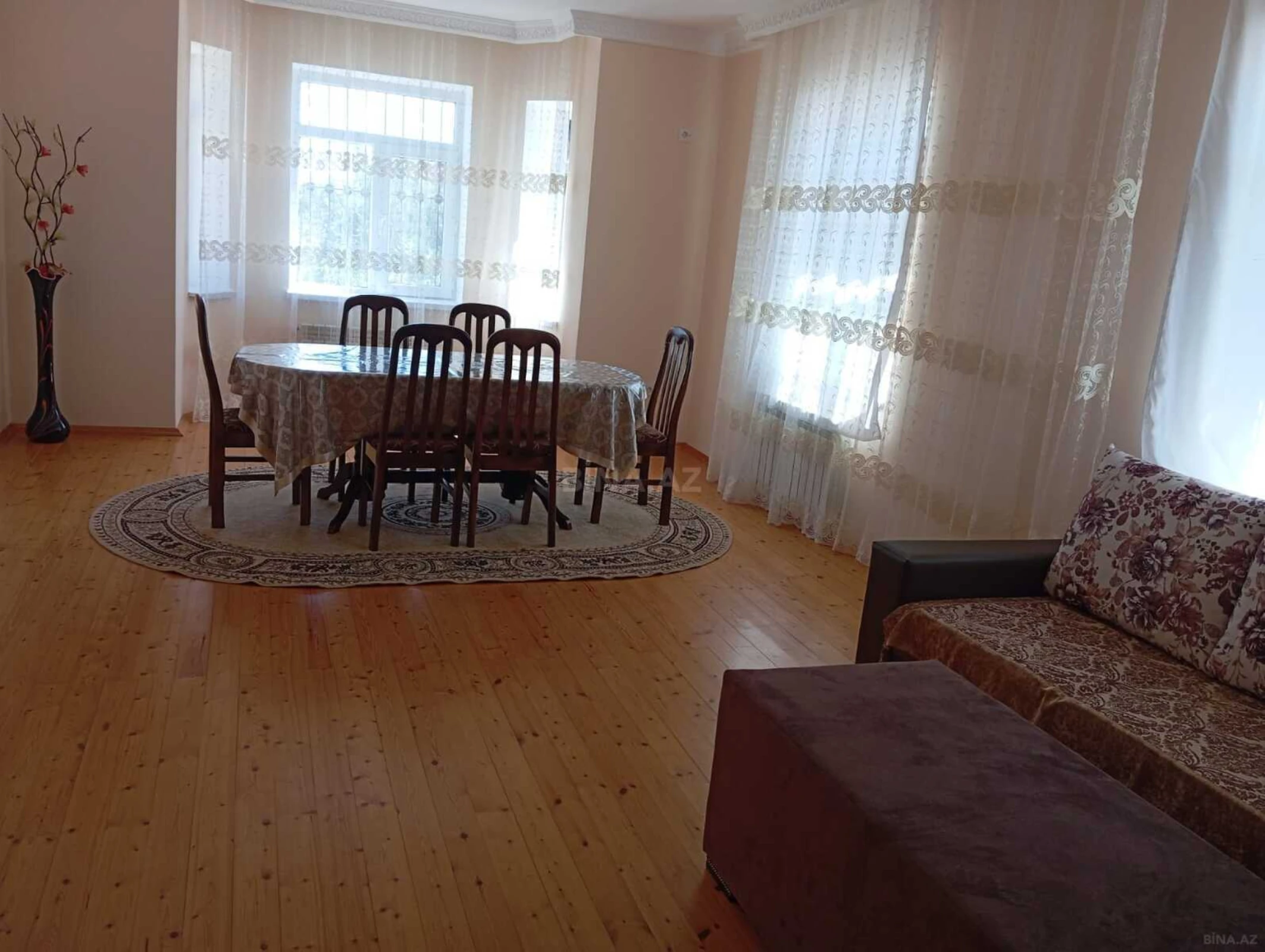 Satılır 4 otaqlı həyət evi 135 m²