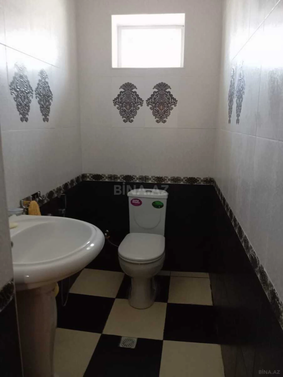 Satılır 4 otaqlı həyət evi 135 m²