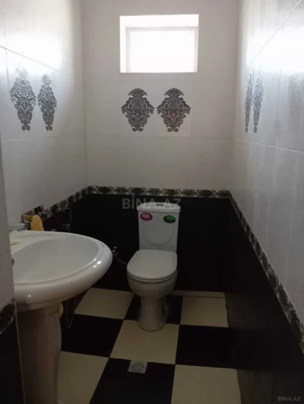 Satılır 4 otaqlı həyət evi 135 m²