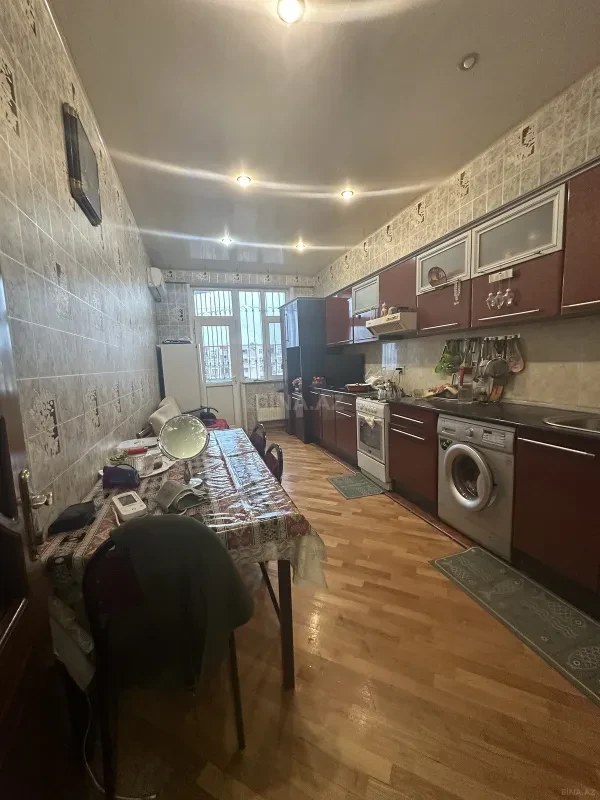 Satılır 2 otaqlı mənzil 90 m²