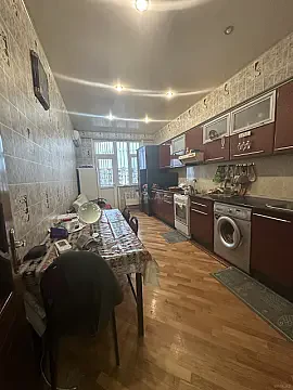 Satılır 2 otaqlı mənzil 90 m²