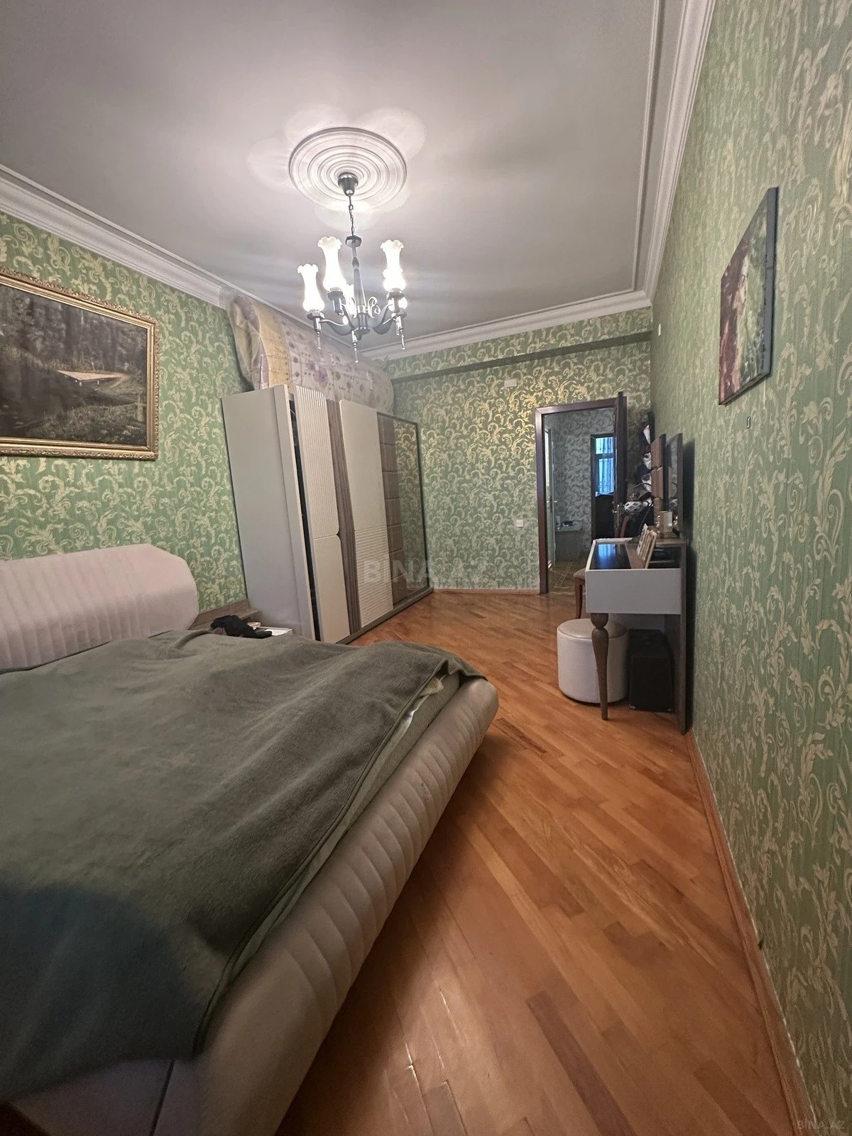 Satılır 2 otaqlı mənzil 90 m²