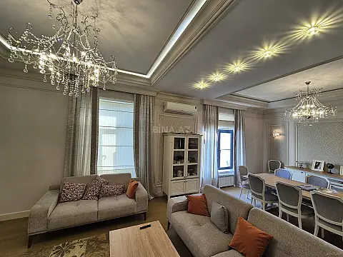 Satılır 6 otaqlı həyət evi 360 m²