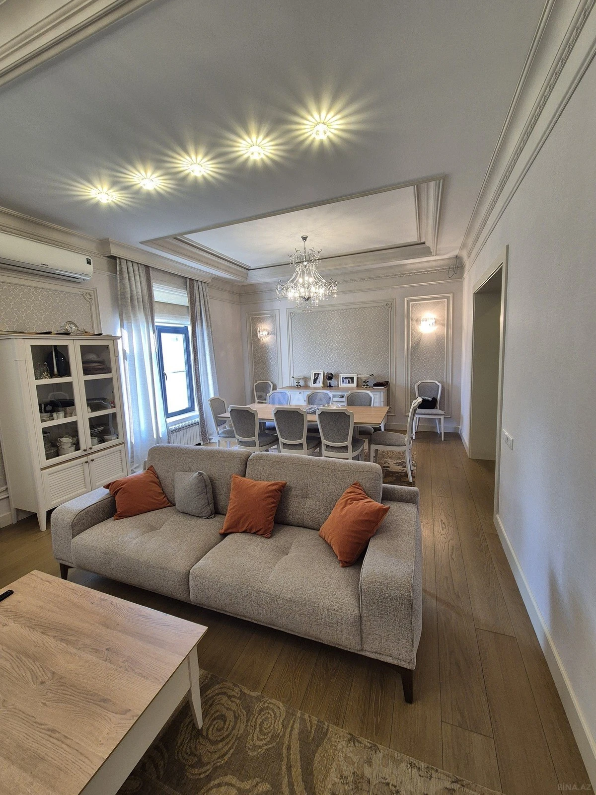 Satılır 6 otaqlı həyət evi 360 m²