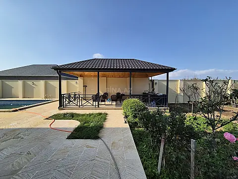 Satılır 6 otaqlı həyət evi 360 m²