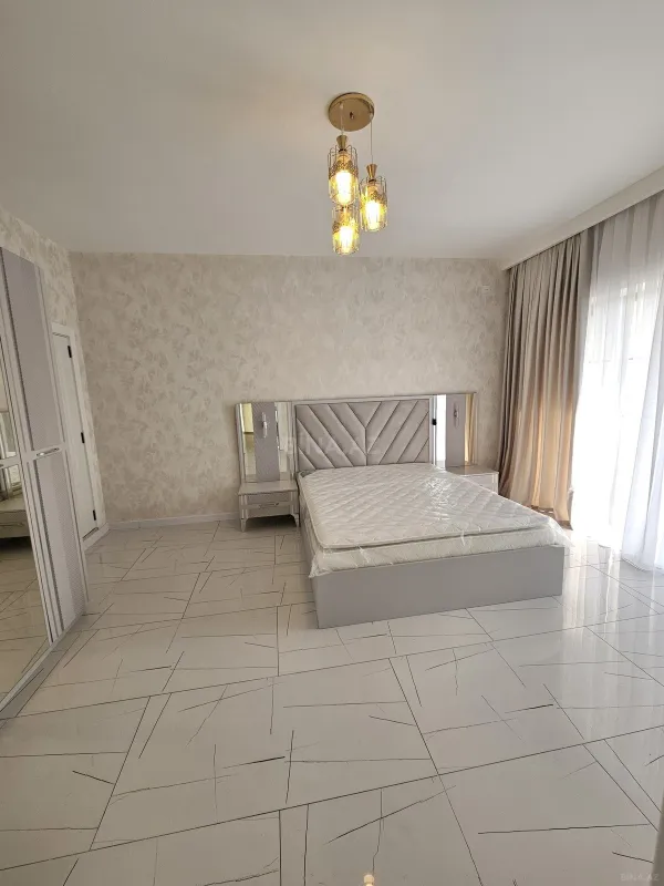 Satılır 5 otaqlı həyət evi 150 m²