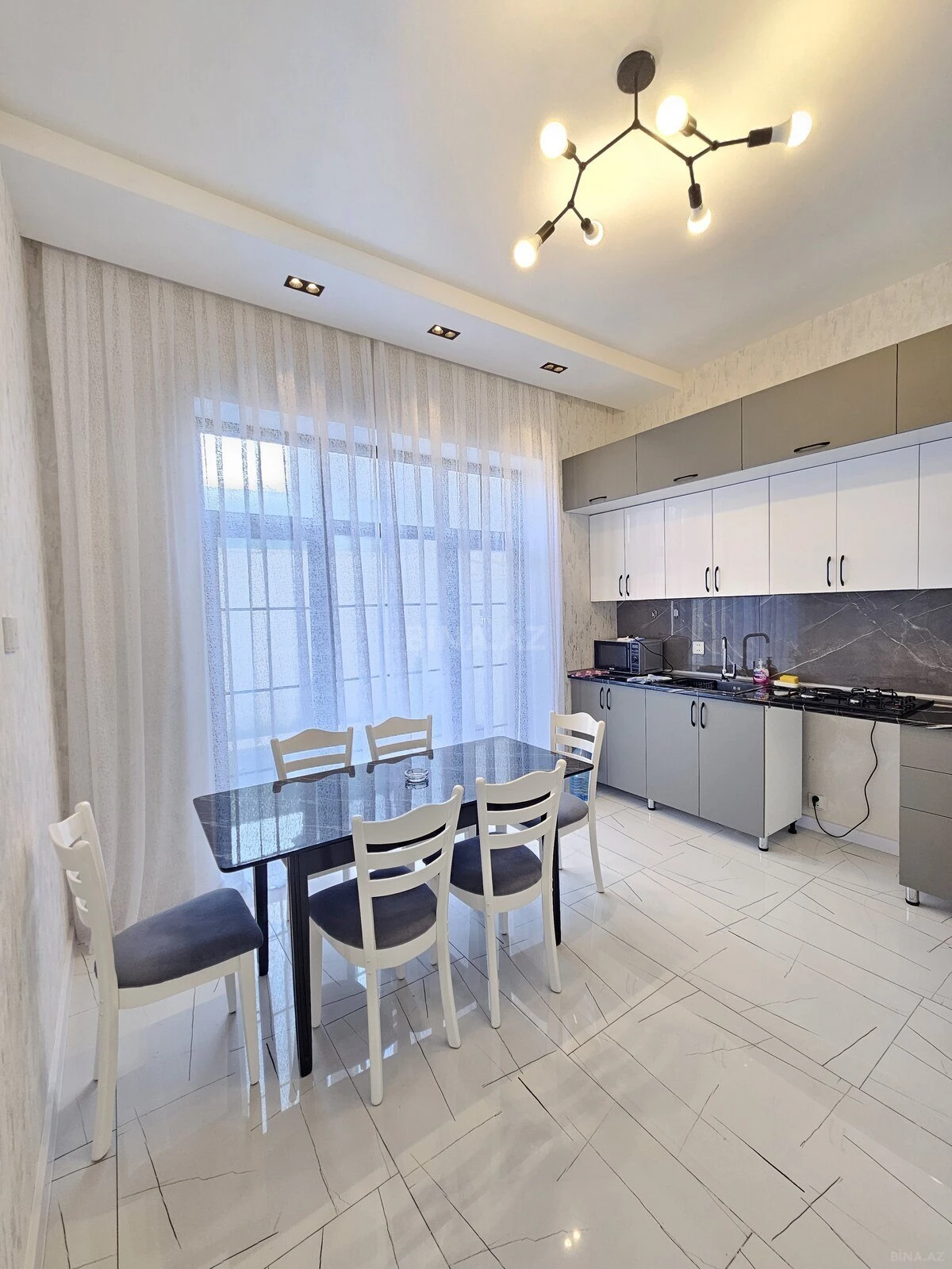 Satılır 5 otaqlı həyət evi 150 m²