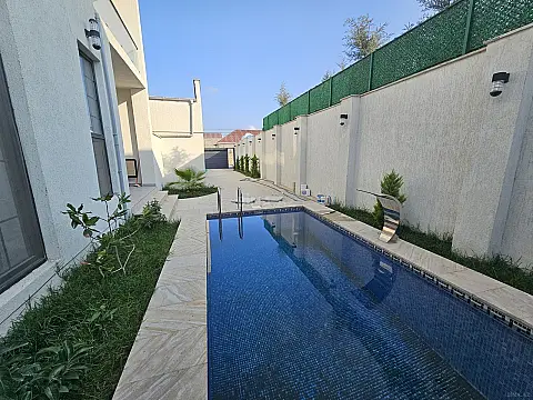 Satılır 5 otaqlı həyət evi 150 m²