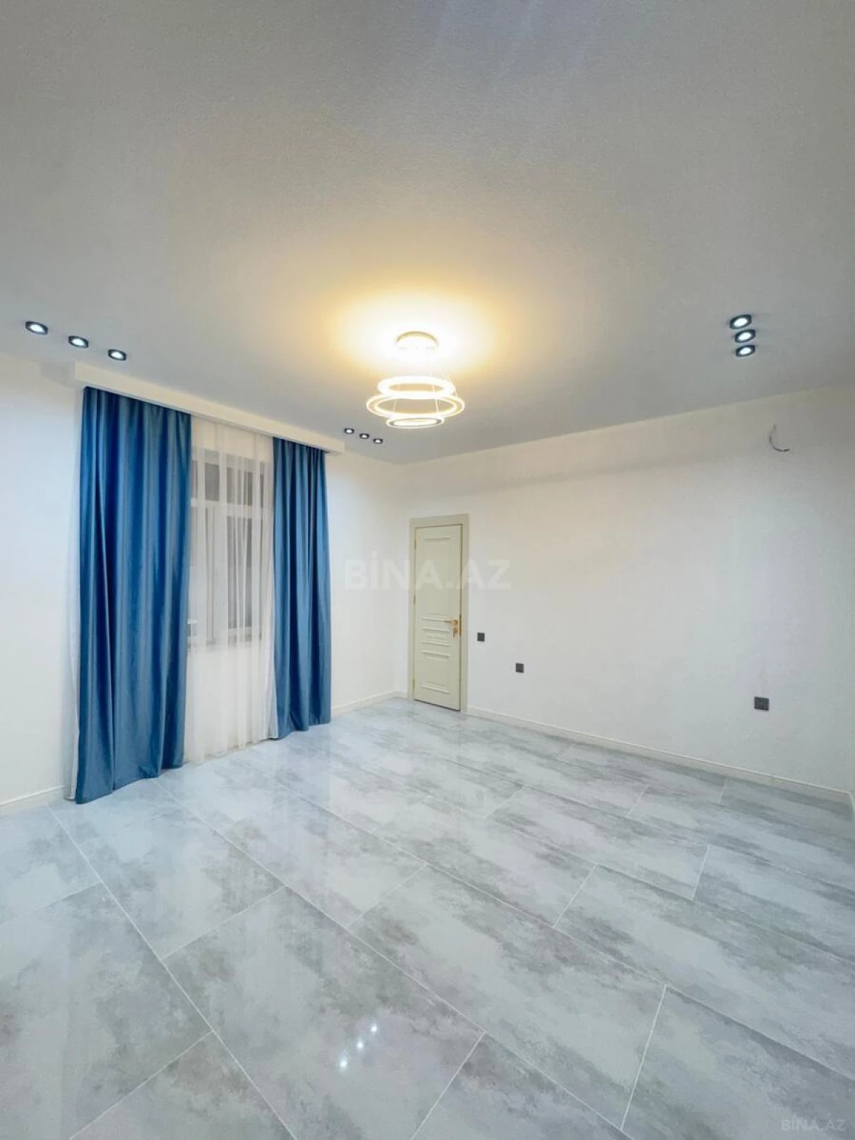 Satılır 5 otaqlı həyət evi 170 m²